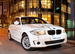 深圳15位先锋用户开上BMW ActiveE纯电动汽车