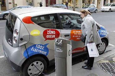 法国政府酝酿提高电动汽车购买补贴