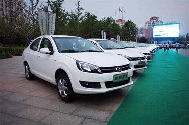 北京电动汽车下月起收取充电服务费