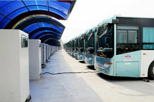 财政部完善城市公交车成品油价格补助政策 节能与新能源公交获运营补助