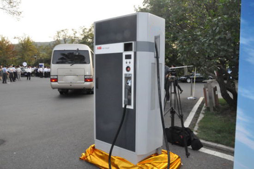 天津：高新区新增两处 新能源车充电桩