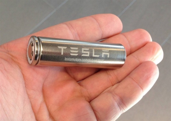 特斯拉电池技术大突破：48万公里仅衰减5%