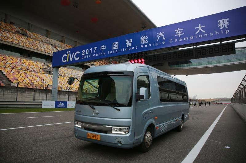 长江无人驾驶汽车上海首秀 快速起步瞄准40万亿市场