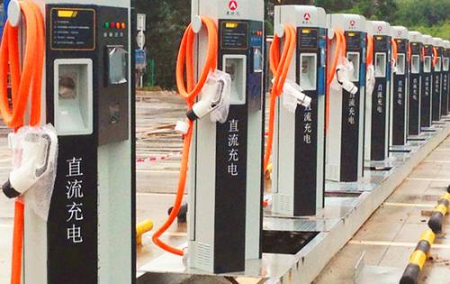 重庆市两江新区11个公交站场240个充电桩年内建成