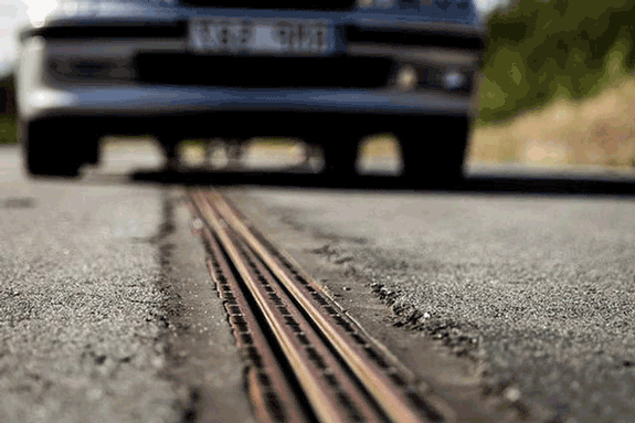 瑞典修建充电公路 电动汽车可边开边充电