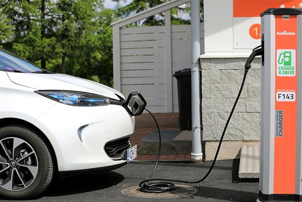全球2023年电动汽车充电站市场预测报告 市值将超304亿美元