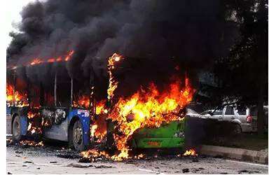 安徽铜陵电动公交车动力电池起火爆炸 这家锂电池企业雪上加霜