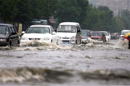 台风“山竹”肆虐过后，车灯该怎么应对浸水问题？
