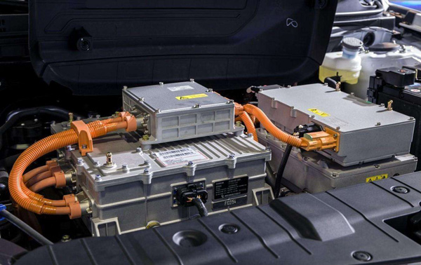 新能源汽车起火事故半数源于电池，工信部紧急部署五项重点工作