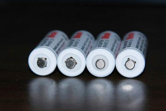 工信部正式发布锂离子电池行业规范条件及管理暂行办法(2018年本)