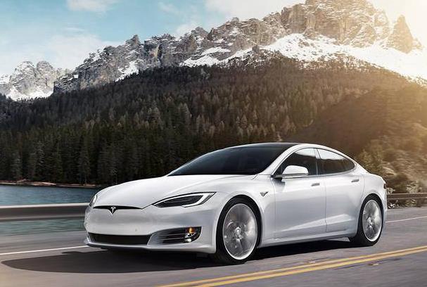 EV早报|2019年8月新能源狭义乘用车销量6.6万辆；宁德时代或将成为保时捷电池供应商；2020年特斯拉或将推出超过160万公里的电池模块......