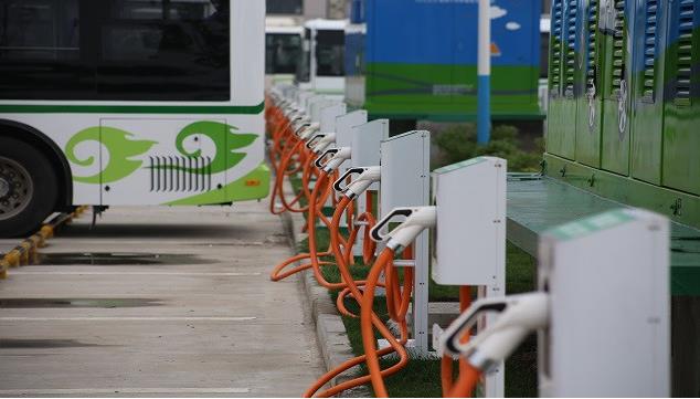 上海版“新基建”行动案出炉：拟新建10万个电动汽车充电桩