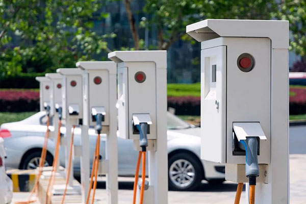 洛阳发布公共充电桩3年实施方案 新增9500个 
