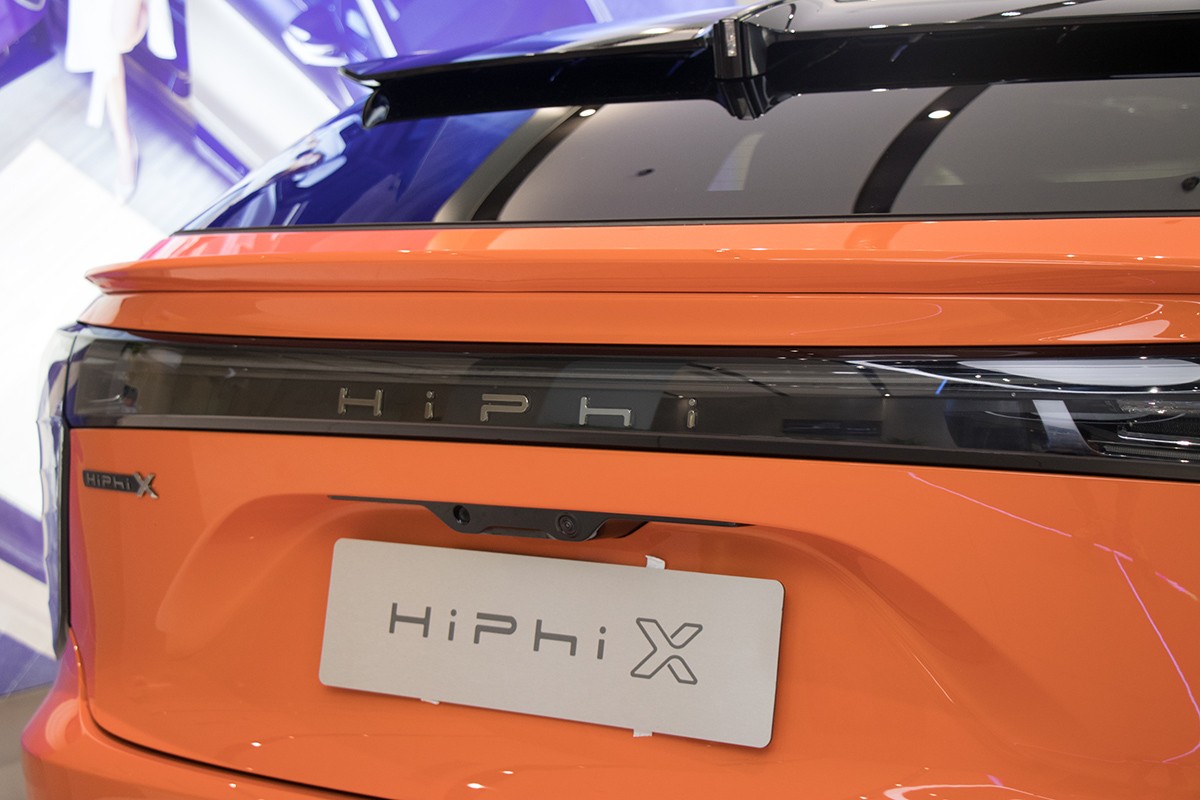 高合HiPhi X 2021款 创始版6座