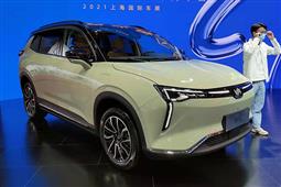 2021上海车展：威马W6正式亮相 补贴后售16.98万元起