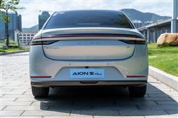 AION S 2021款 Plus 70 科技版