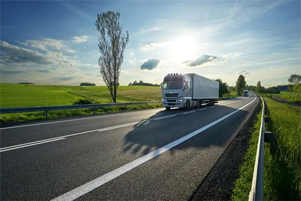 沃尔沃官宣测试氢燃料卡车 续航里程可达1000公里