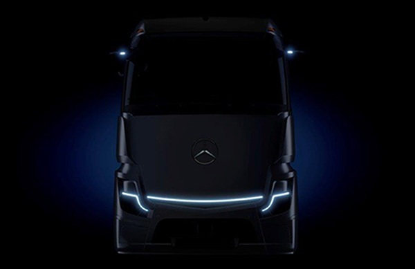 将于2024年量产 奔驰电动卡车长途版9月首次亮相