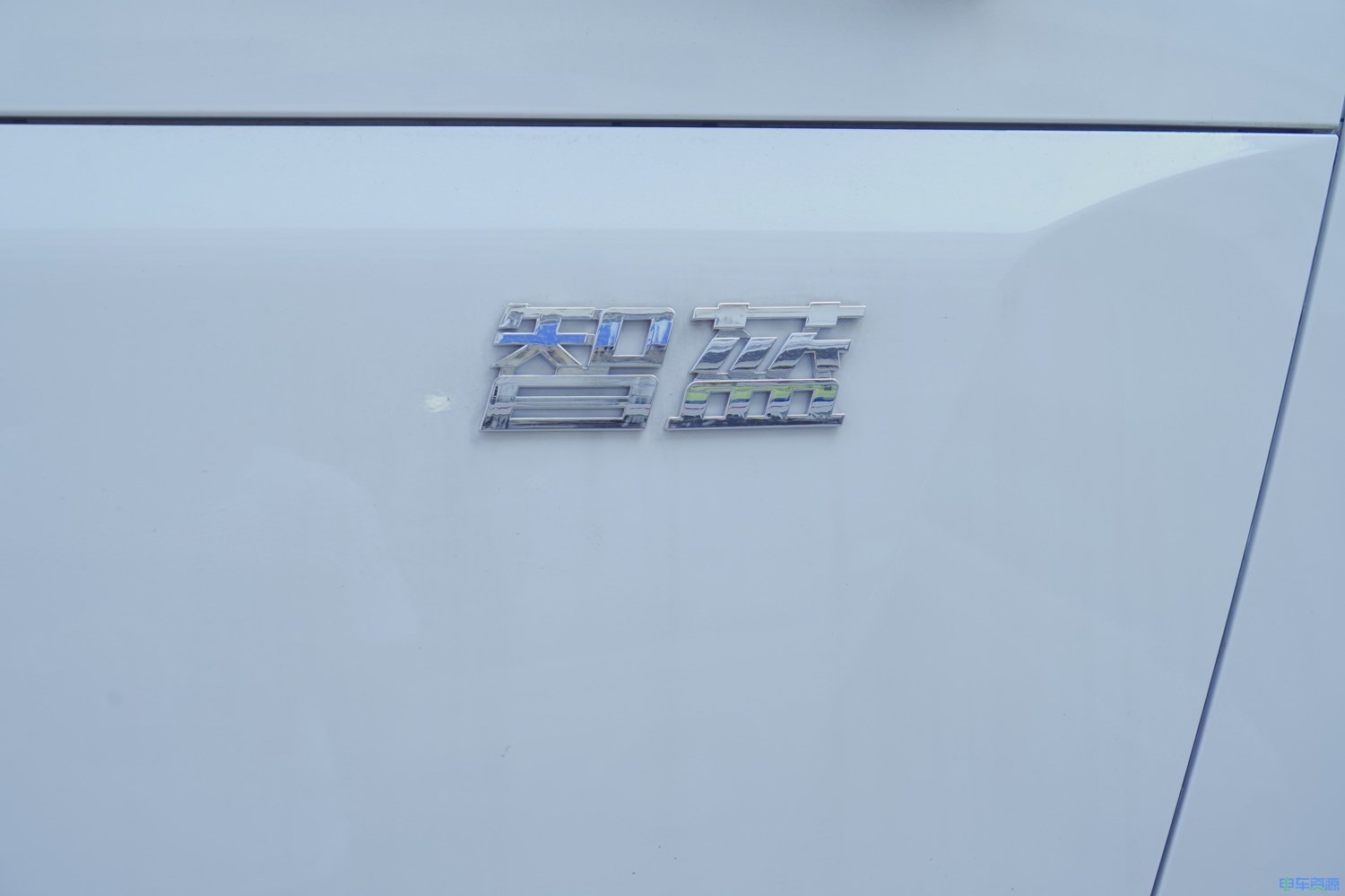 2021款 智蓝轻卡 厢式 力神104.7kWh（BJ5045XXYEV8）
