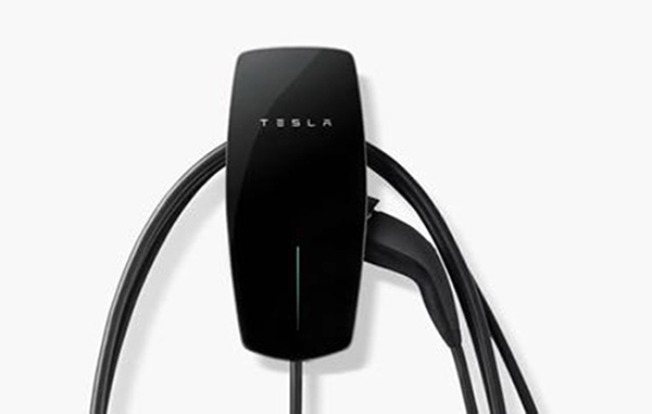 特斯拉发布新家用充电桩，可兼容其他品牌汽车