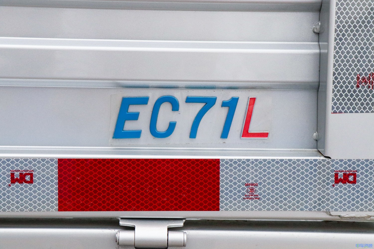 2021款 瑞驰EC71 栏板 长续航版 宁德时代50.232kWh（CRC1030DC8-BEV）-小卡图片