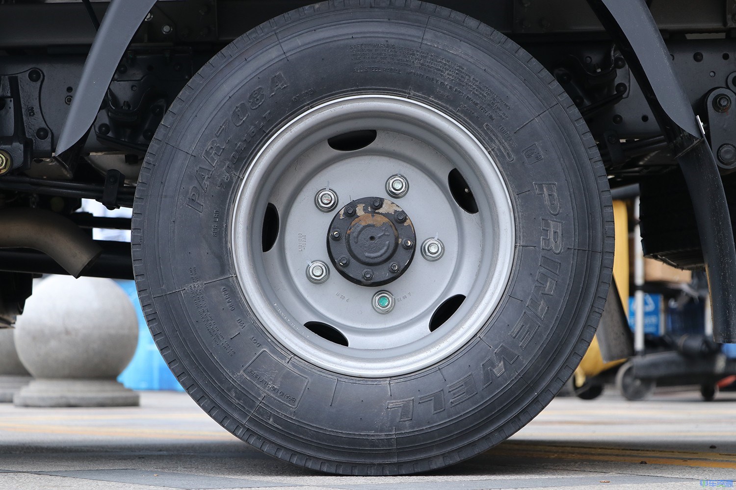 2024款欧马可智蓝HS混动轻卡(HS1·750）盟固利 14kw·h（BJ5048XXYPHEV1）-轻卡图片