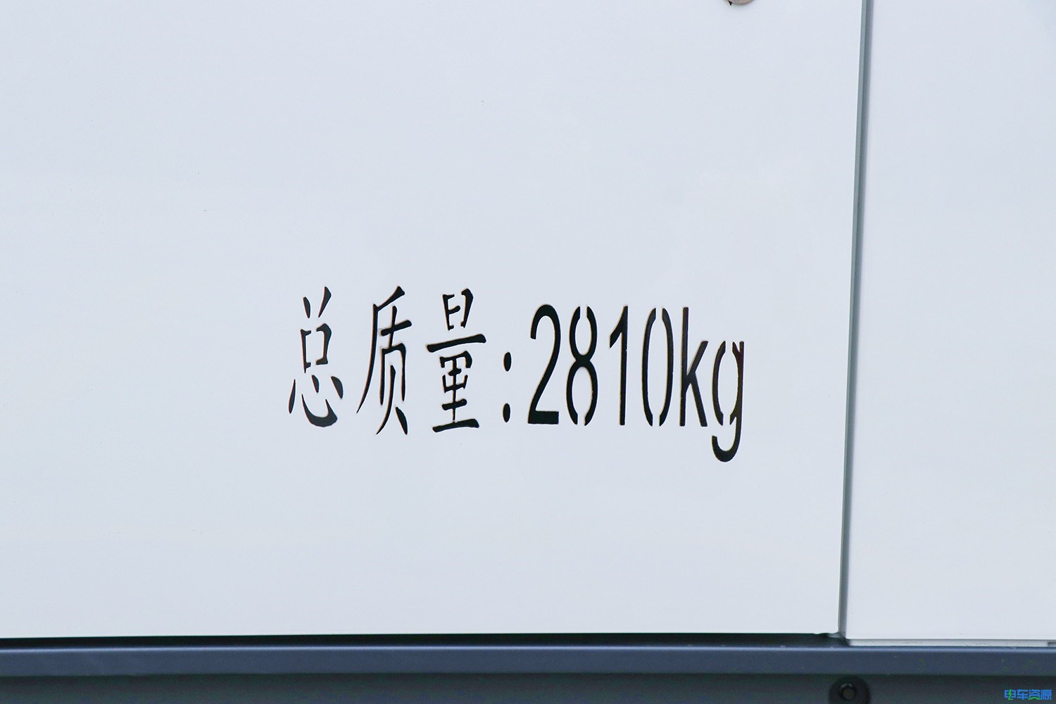 2023款 吉奧奧騰Pro 中創新航41.85kWh（ NGA5031XXYBEV4）-大面圖片
