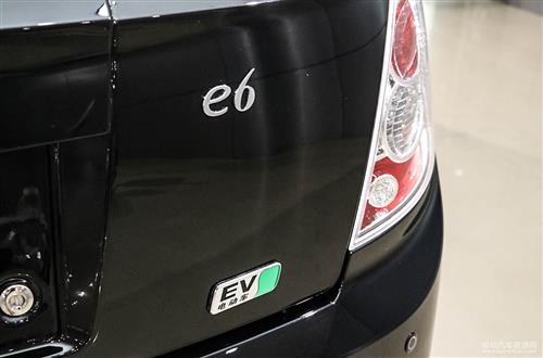 比亚迪e6 2017款 精英型