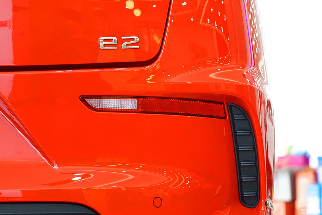 比亚迪e2 2019款 标准续航版 智·舒适型