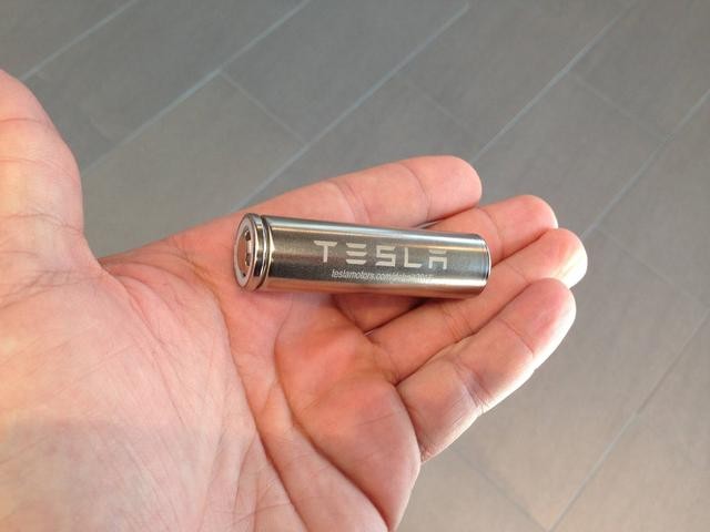 【干货】特斯拉vs宝马i3 电动汽车电池哪家强？