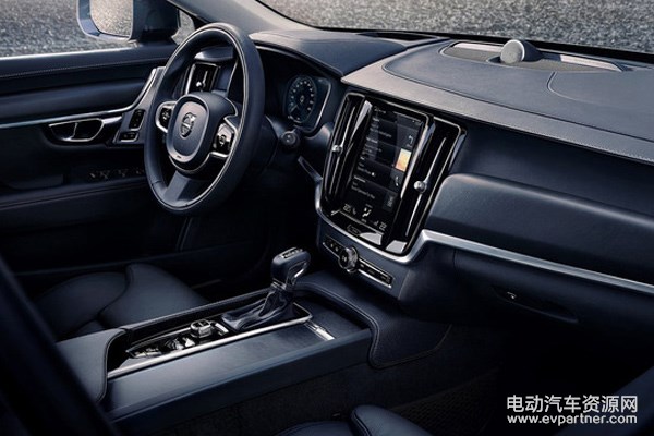 沃尔沃V90 Cross Country跨界车官图发布 搭载T8插电混动系统 沃尔沃V90 Cross Country跨界车官图发布 搭载T8插电混动系统