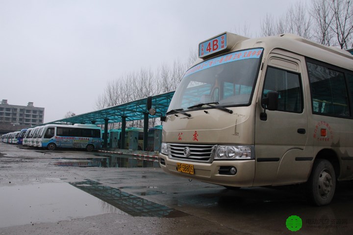 1 周口公交总公司巴士分公司运营已超过10年.JPG
