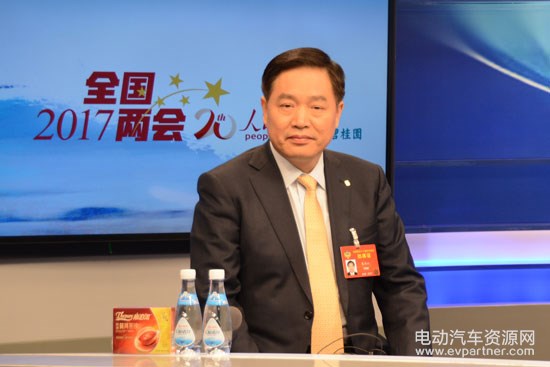 朱共山委员：协鑫集团布局动力电池 向综合能源企业转型 