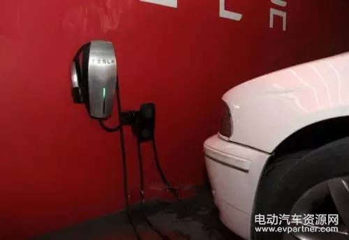 “喂饱”电动汽车比燃油汽车省一半钱,这些充电桩在等你……
