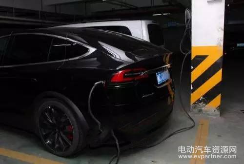 “喂饱”电动汽车比燃油汽车省一半钱,这些充电桩在等你……