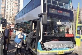 北京公交再添70部双层纯电动公交车