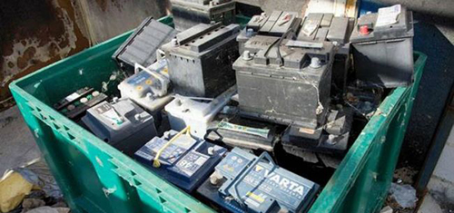 每年超30万吨电池非法倾倒 动力电池回收难题待破