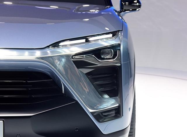 5秒加速，续航400km，可直接更换电池，国产电动SUV售价50万叫板特斯拉Model X？