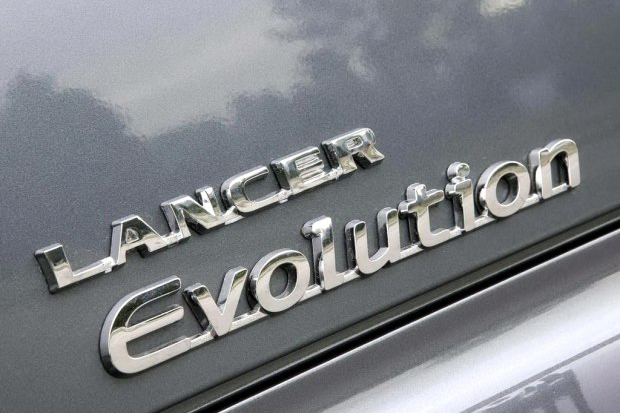 纯电动SUV 三菱e-EVOLUTION概念车预告