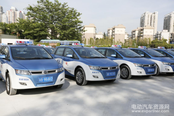 助力大规模电动出租车投放，深圳市“的哥的姐”探营比亚迪