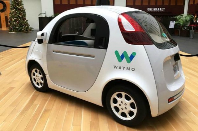 谷歌Waymo拿到打车服务执照：无人车将上路
