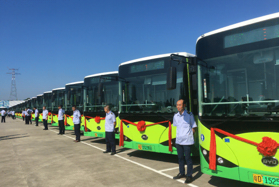 刷新汕头市投放记录 比亚迪600台便民纯电动公交车启动交付