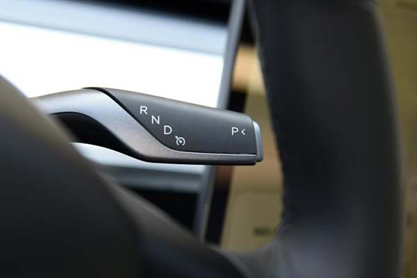 特斯拉Model 3高性能版赛道模式发布