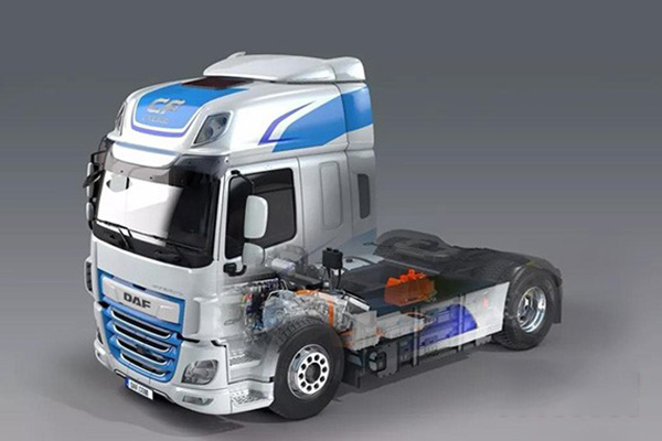 达夫发布三款新能源电动卡车 或将赶超奔驰沃尔沃