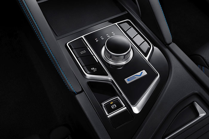 东风风光首款纯电动SUV-E3首发亮相