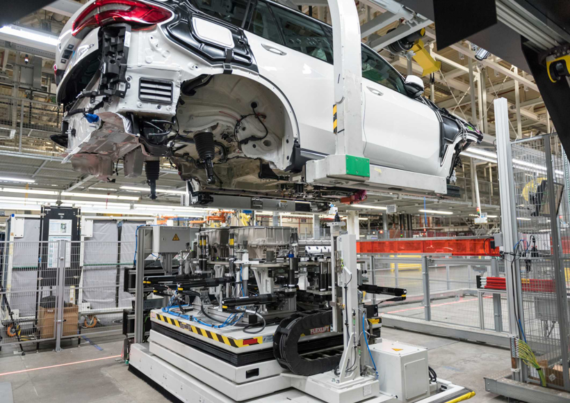 为支持新电动车型 宝马最大工厂的电池产能翻倍
