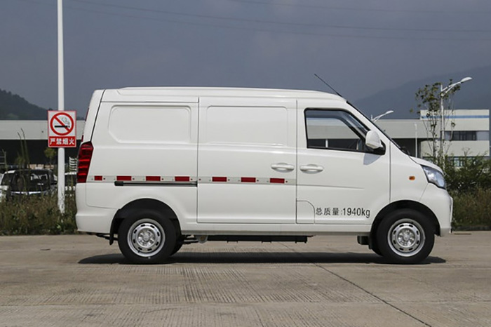 补贴前售价7.58-11.28万元 新款启腾M70 EV上市