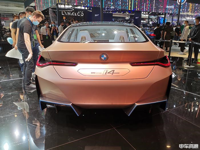 2020北京车展：宝马i4概念车国内正式首发