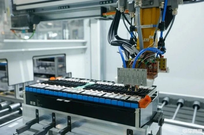投资超1亿欧元 宝马将于2021年生产电池模块