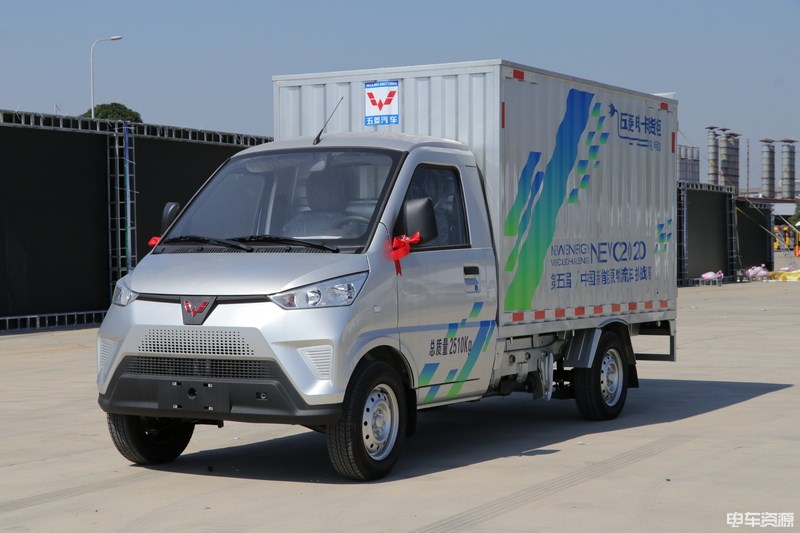 近50款新能源物流车“任选” 挑战赛展车献风采